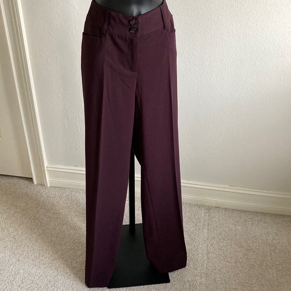 🚨NWT🚨 Tahari Burgundy Straight Leg Trouser